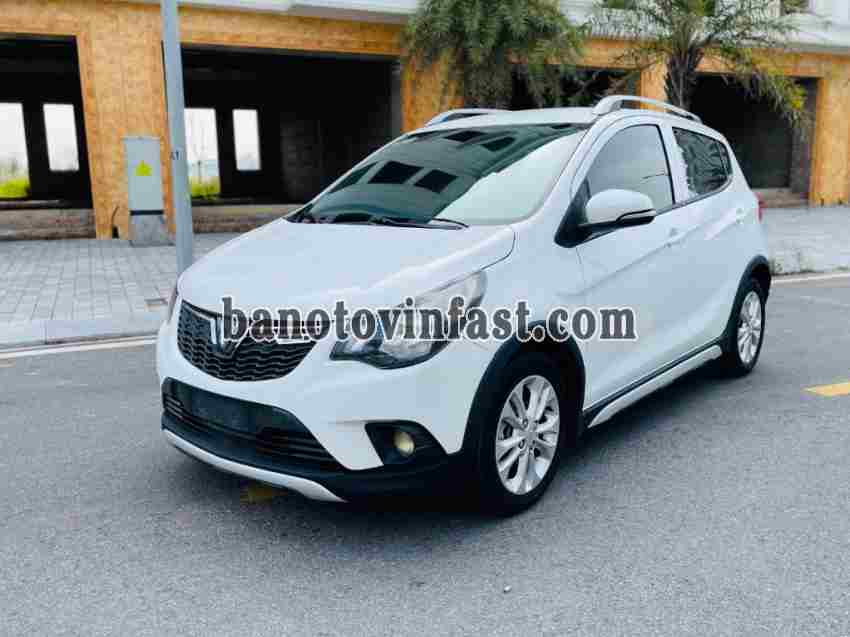 Cần bán gấp xe VinFast Fadil 1.4 AT 2019 màu Trắng