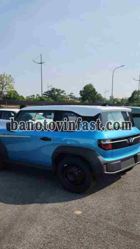 Bán xe VinFast VF3 Plus 2024, màu Xanh