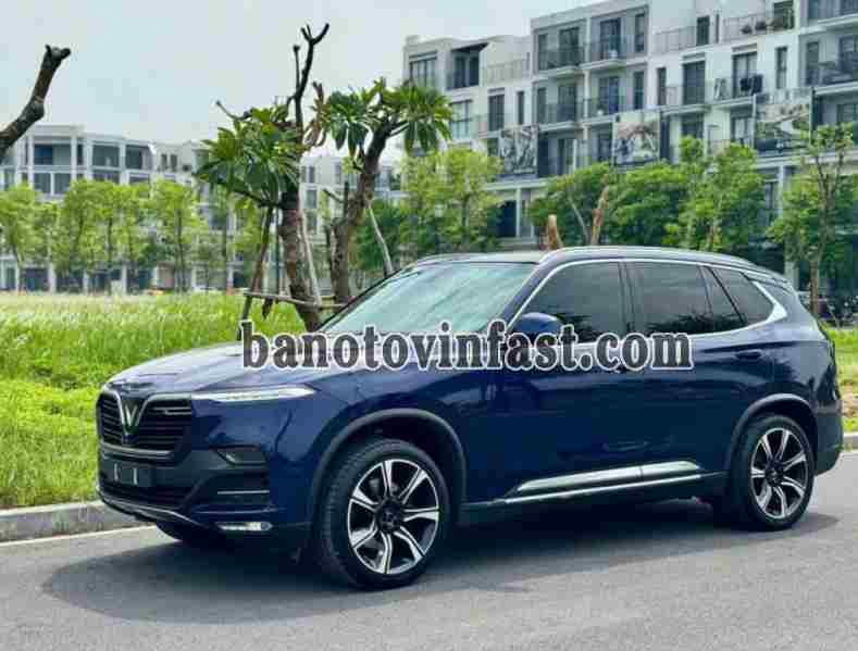 Cần bán xe VinFast Lux SA 2.0 Premium 2.0 AT màu Trắng 2021