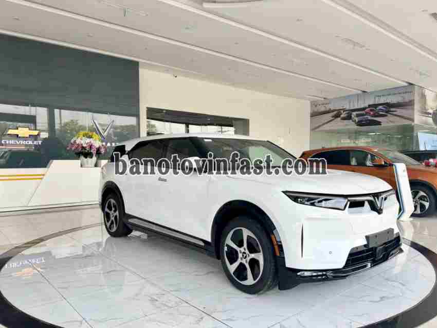 Xe chất - Giá tốt VinFast VF9 Eco 2024