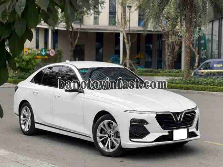 Cần bán xe VinFast Lux A 2.0 2.0 AT màu Trắng 2021