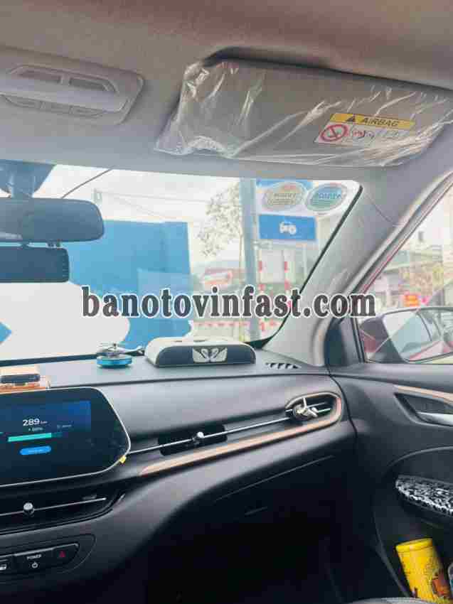 Cần bán xe VinFast VF5 Plus màu Đỏ 2024