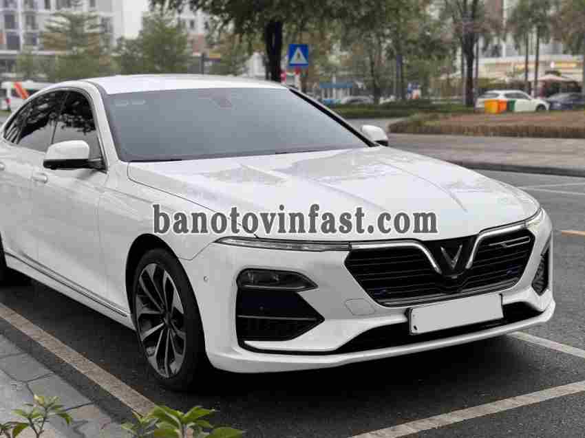 Bán VinFast Lux A 2.0 Premium 2.0 AT 2019 - Trắng