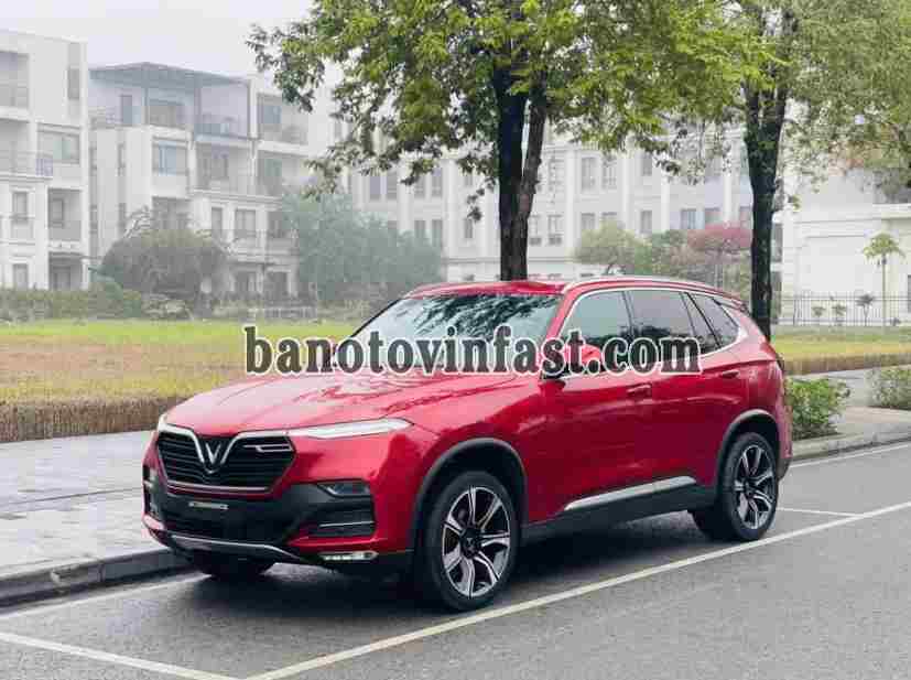 Cần bán gấp xe VinFast Lux SA 2.0 Premium 2.0 AT 2021 màu Đỏ