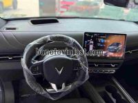 VinFast VF7 Plus model 2025, Suv