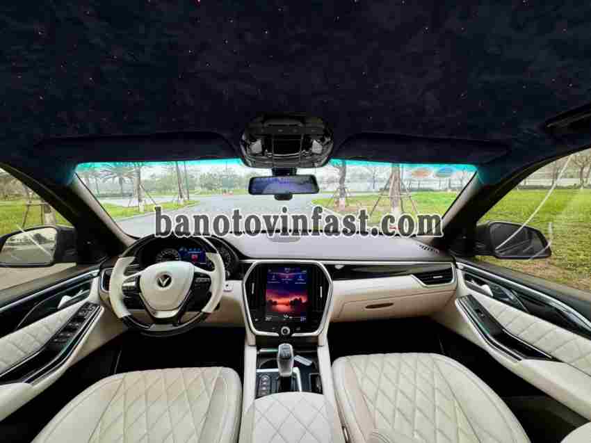 Bán VinFast Lux SA 2.0 Cao cấp, màu Đen, Máy xăng, 2022