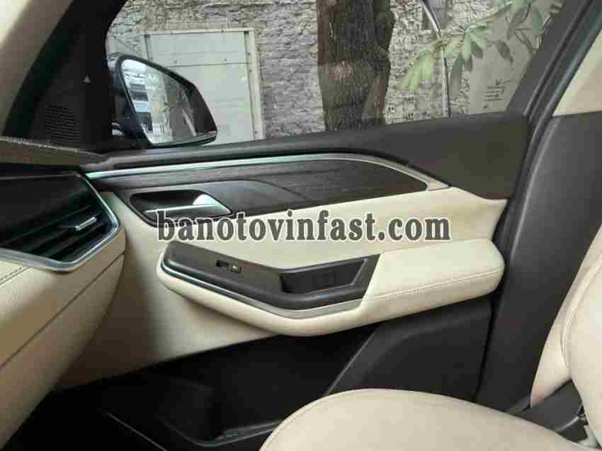Xe VinFast Lux SA 2.0 Premium 2.0 AT đời 2020 đẹp bán gấp