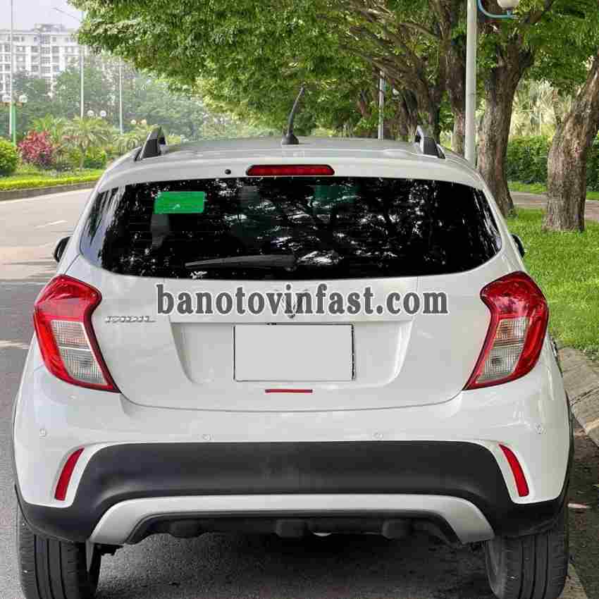 Cần bán gấp xe VinFast Fadil 1.4 AT 2020 màu Trắng
