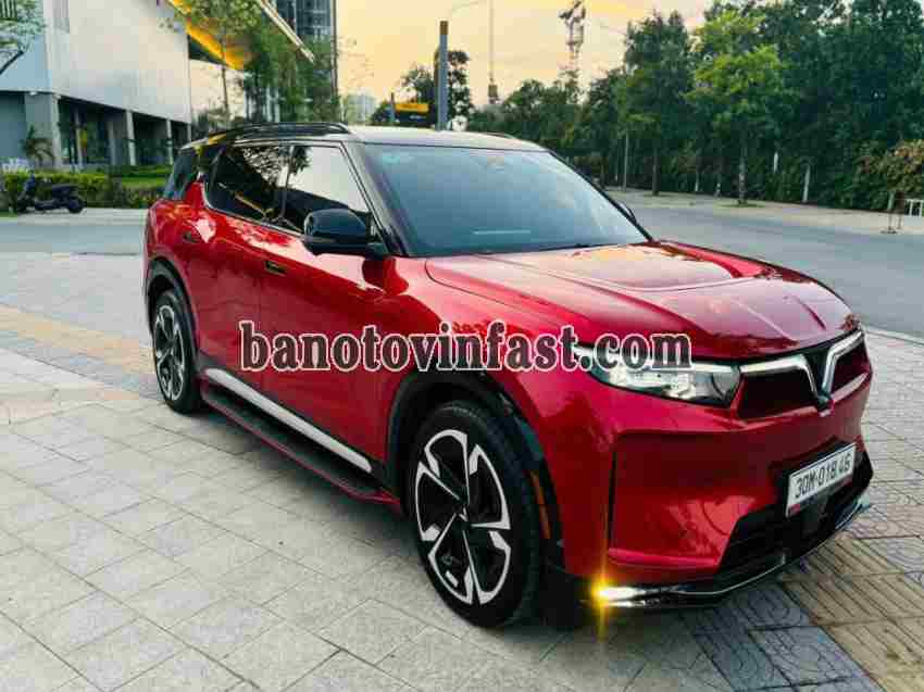 Cần bán gấp VinFast VF9 Plus đời 2023, màu Đỏ