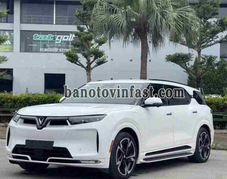 Cần bán xe VinFast VF9 Plus năm 2024 màu Trắng cực đẹp
