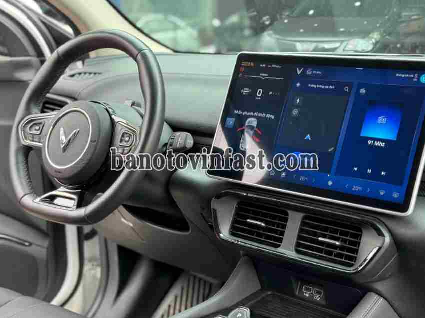 Cần bán gấp VinFast VF8 Eco đời 2022, màu Trắng