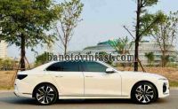 Cần bán gấp xe VinFast Lux A 2.0 Premium 2.0 AT 2019 màu Trắng