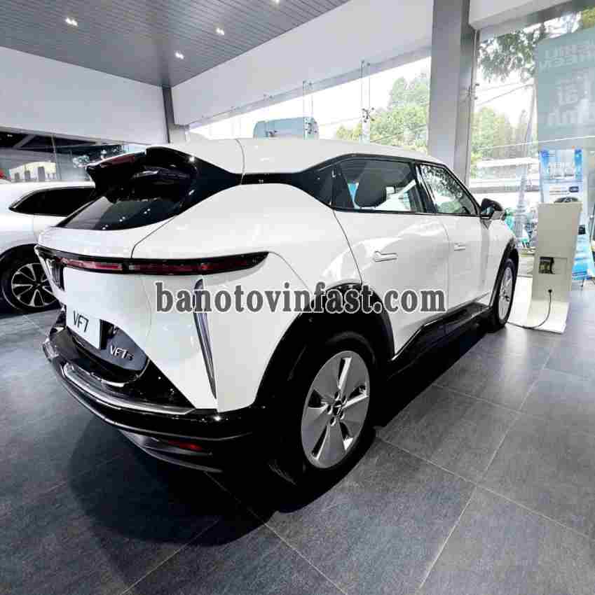 VinFast VF7 Eco 2025 Trắng