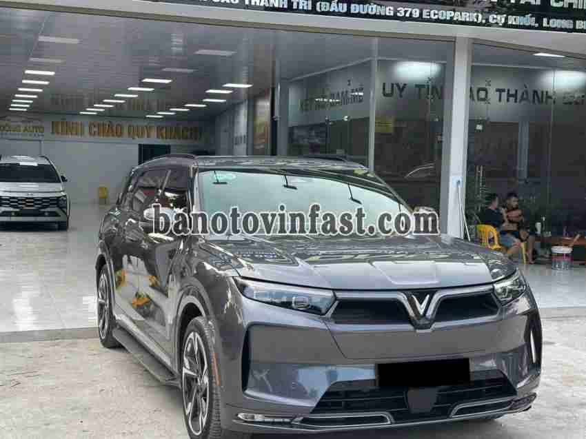 Cần bán xe VinFast VF9 Plus năm 2023 màu Xám cực đẹp