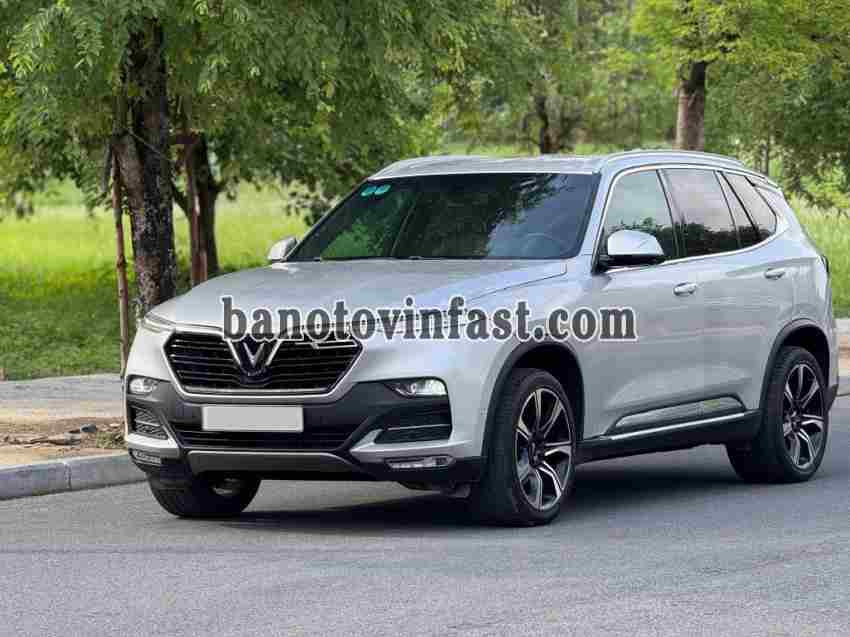 Cần bán VinFast Lux SA 2.0 Premium 2.0 AT 2019 - Số tự động