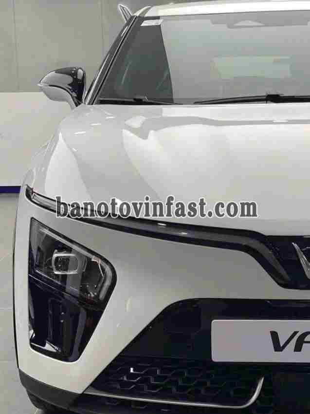 Bán xe VinFast VF7 Plus đời 2025, màu Trắng, giá cạnh tranh