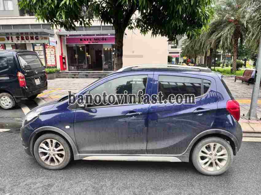 Cần bán gấp xe VinFast Fadil 1.4 AT 2021 màu Xanh