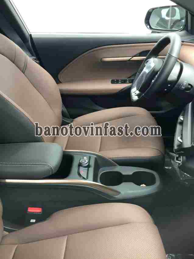 VinFast VF6 2025 bản Plus
