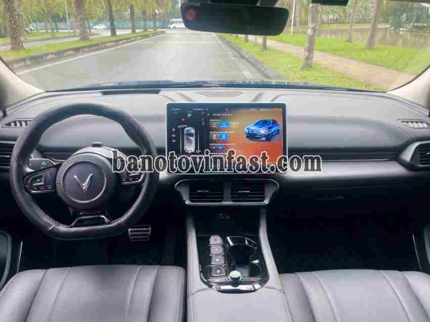 Cần bán gấp VinFast VF8 Eco đời 2022, màu Xanh