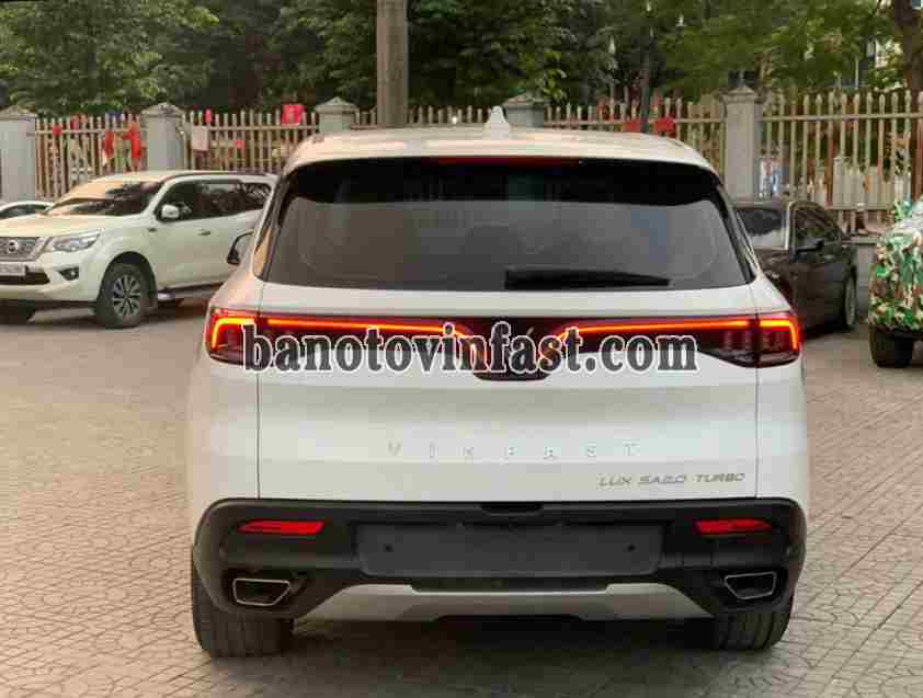 Cần bán VinFast Lux SA 2.0 2.0 AT 2019 xe đẹp