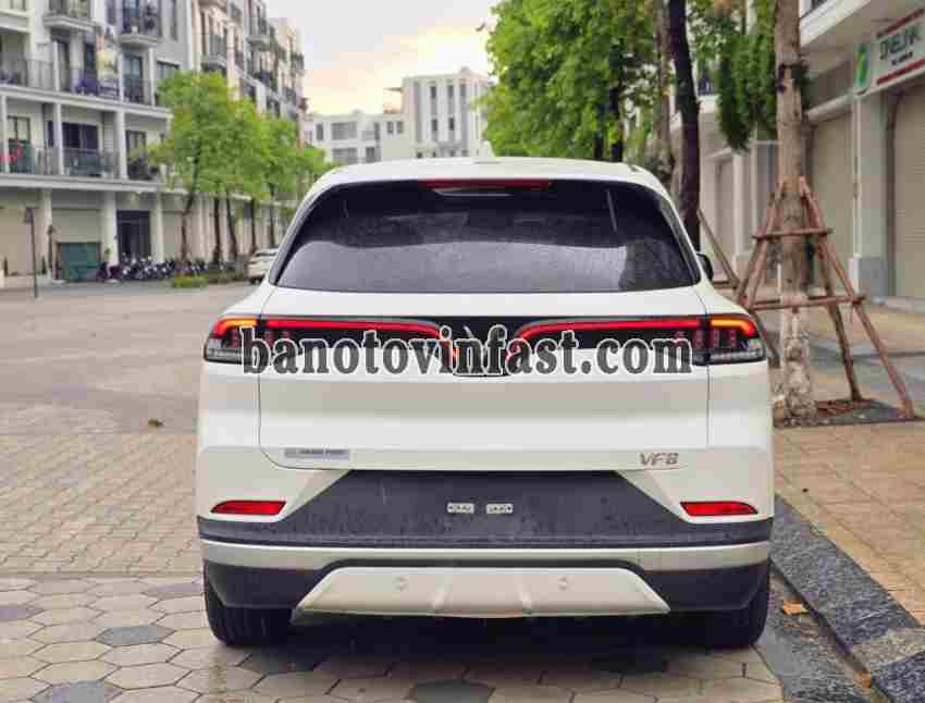 Cần bán gấp VinFast VF8 Eco AWD đời 2024, màu Trắng