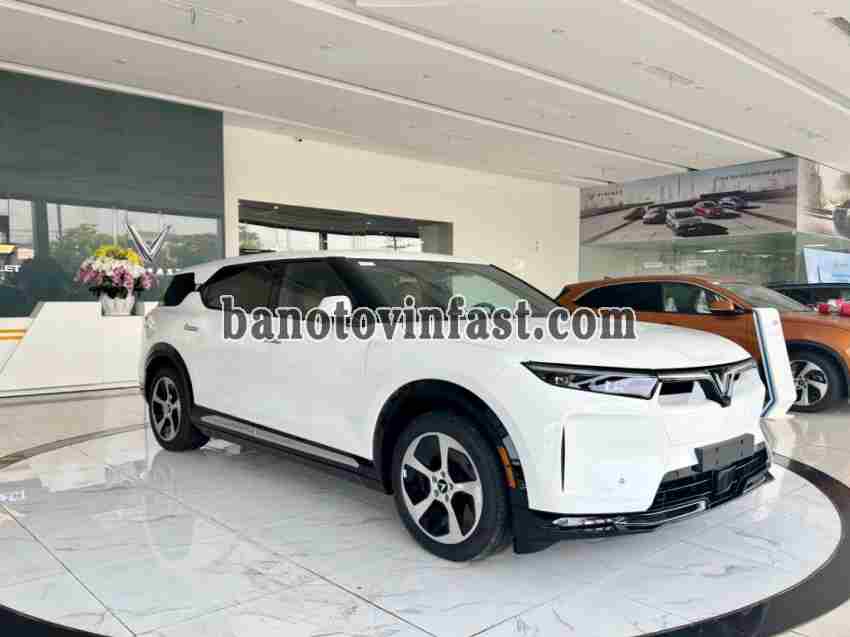 VinFast VF9 Eco 2025, màu Trắng, Số tự động