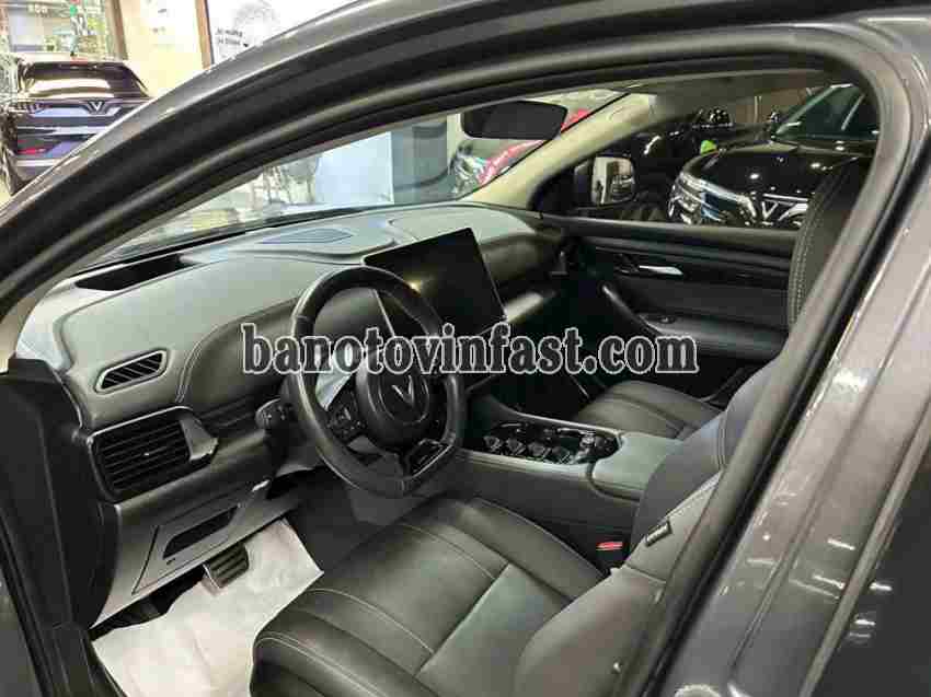 Cần bán nhanh VinFast VF8 Eco AWD 2023 cực đẹp