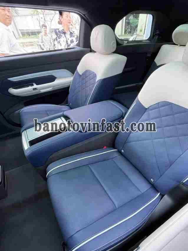 VinFast VF9 Plus năm 2025