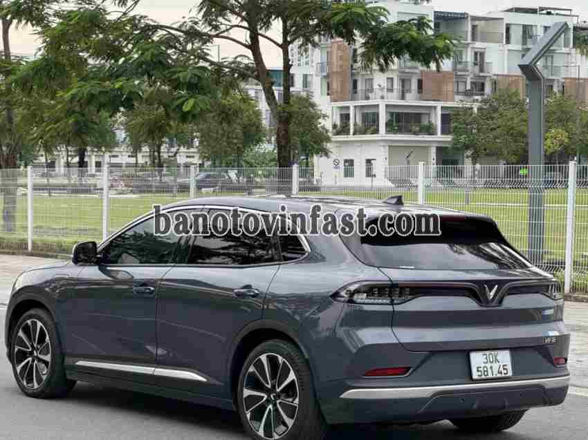 Cần bán gấp xe VinFast VF8 Plus AWD năm 2022, màu Xám, Số tự động