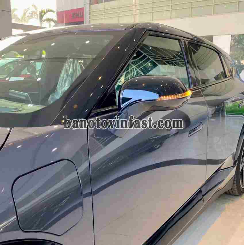 VinFast VF7 Plus 2025 giá yêu thương