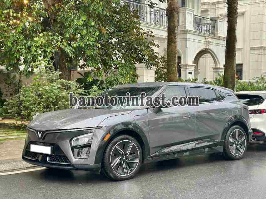 Cần bán VinFast VF7 Plus AWD đời 2025