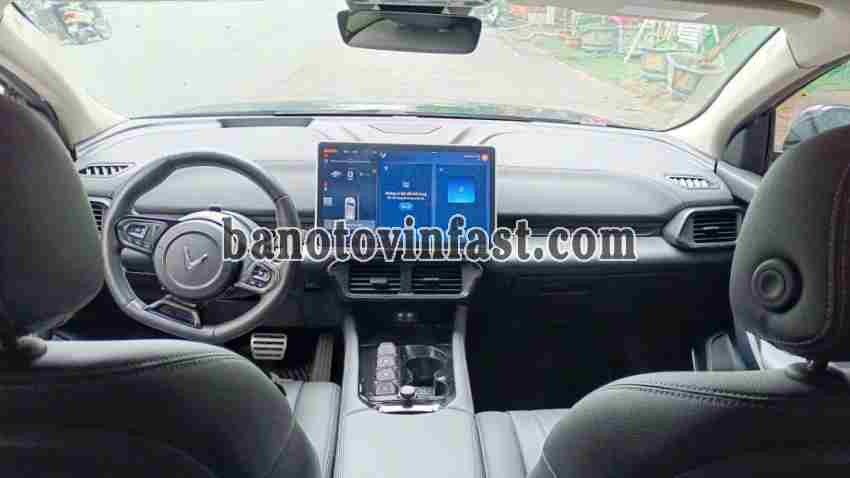 VinFast VF8 Eco 2025 GIÁ SẬP SÀN