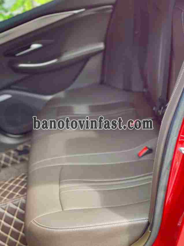 Bán VinFast Lux A 2.0 Tiêu chuẩn 2022 - Đỏ