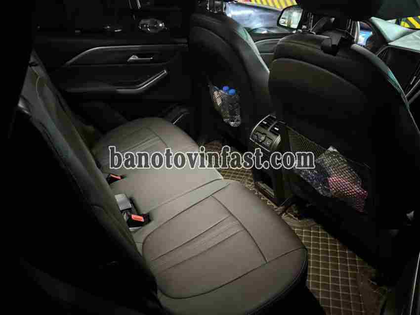 VinFast Lux SA 2.0 Base 2.0 AT 2021 Máy xăng đẹp long lanh