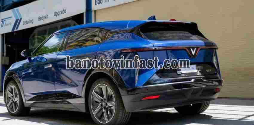 VinFast VF7 Plus Số tự động màu Xanh 2025