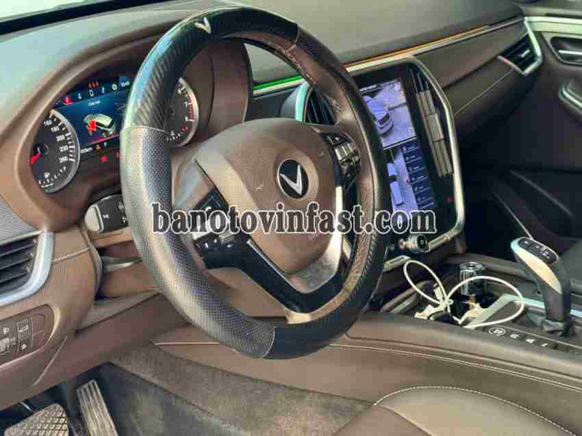 VinFast Lux SA 2.0 Base 2.0 AT 2020 Máy xăng đẹp long lanh