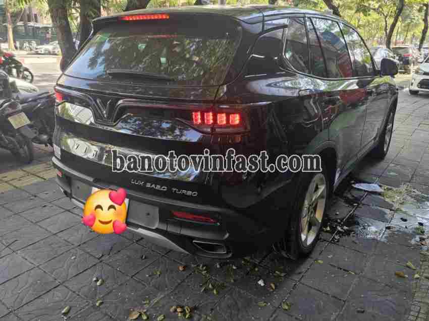 Cần bán nhanh VinFast Lux SA 2.0 Base 2.0 AT 2021 cực đẹp