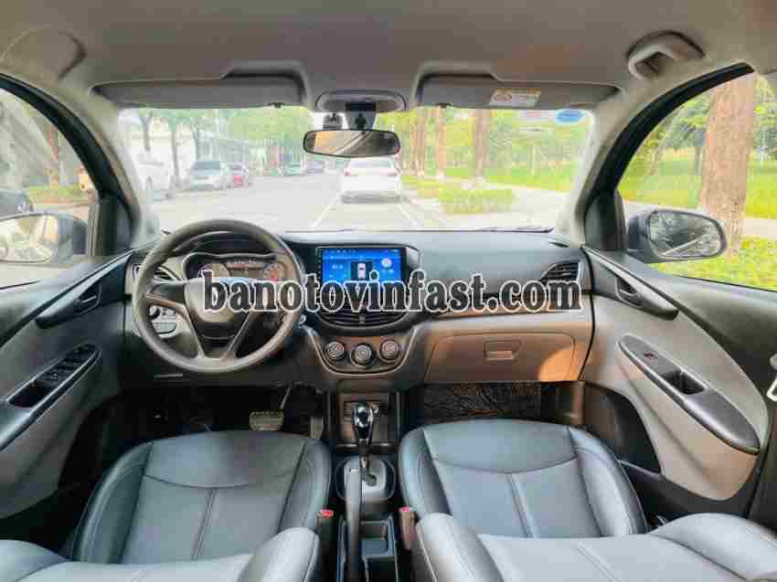 Cần bán gấp VinFast Fadil Tiêu chuẩn 1.4 AT đời 2022, màu Xám