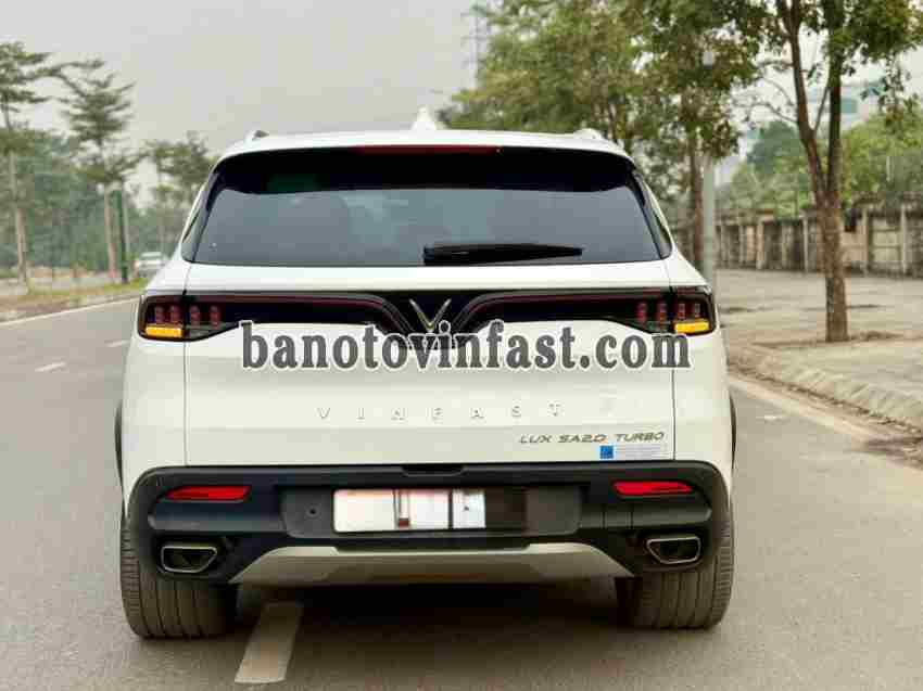 VinFast Lux SA 2.0 Premium 2.0 AT 2019 - Giá tốt