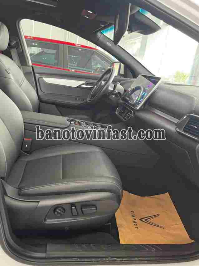 Cần bán gấp VinFast VF8 Plus AWD đời 2024, màu Trắng