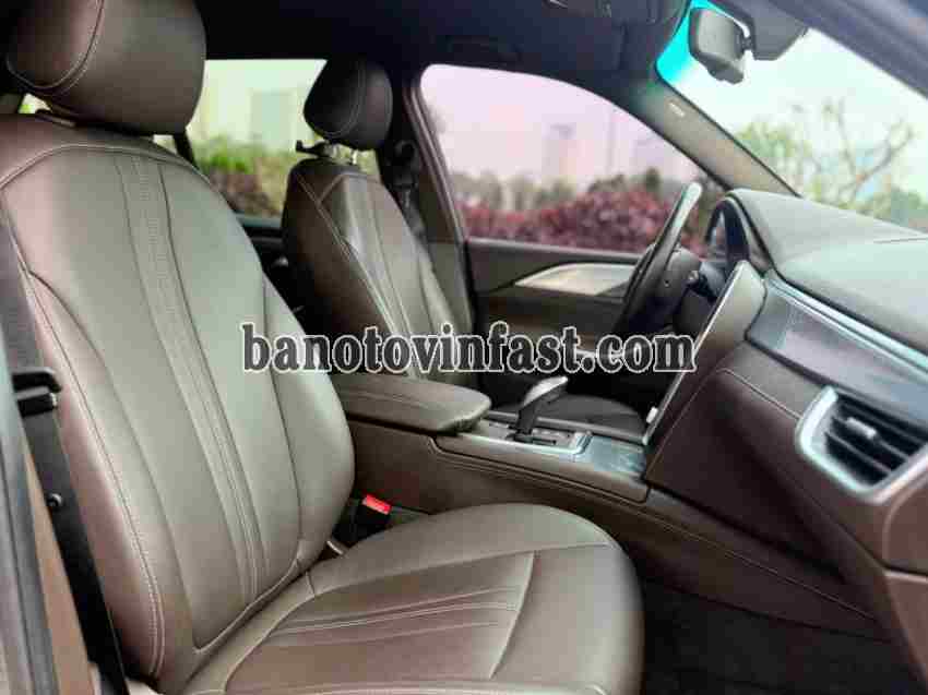 Bán xe VinFast Lux SA 2.0 Premium 2.0 AT đời 2019 - Giá tốt