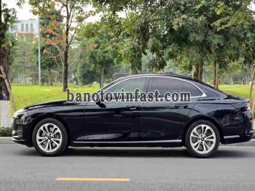 Cần bán gấp xe VinFast Lux A 2.0 Nâng cao năm 2022, màu Đen, Số tự động