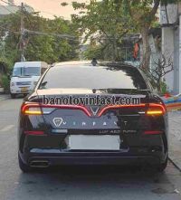 VinFast Lux A 2.0 Tiêu chuẩn 2022 Máy xăng đẹp long lanh