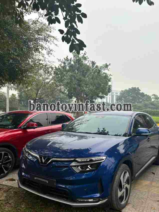 Cần bán gấp xe VinFast VF8 Eco AWD năm 2023, màu Xanh, Số tự động