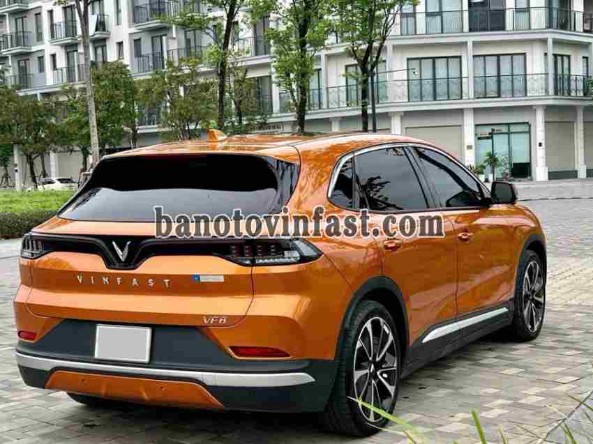 Cần bán xe VinFast VF8 Plus AWD màu Cam 2023