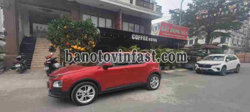 Cần bán xe VinFast VF5 Plus màu Đỏ 2024