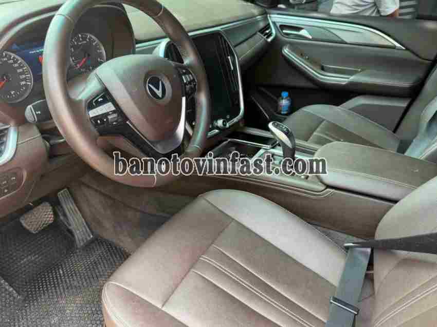 Cần bán gấp xe VinFast Lux SA 2.0 Plus 2.0 AT năm 2020, màu Đen, Số tự động