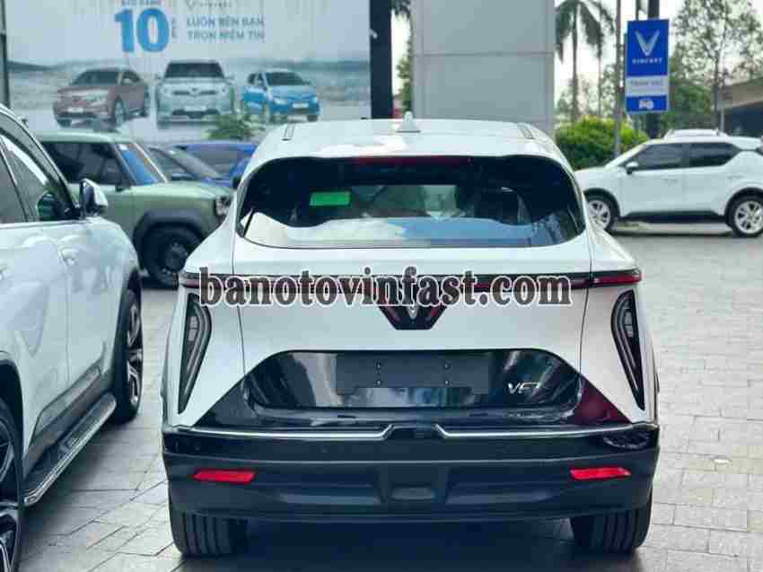 VinFast VF7 Eco 2026 Trắng