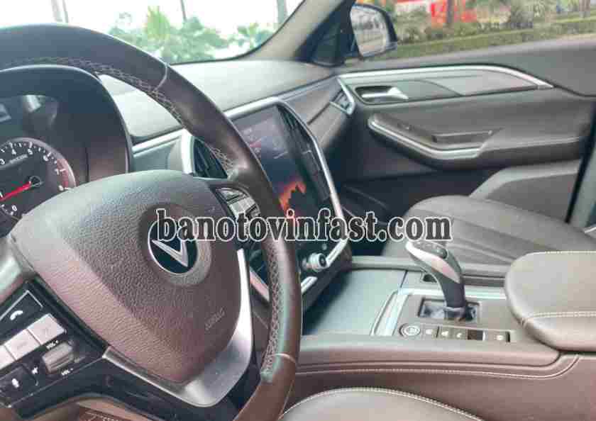 Bán xe VinFast Lux SA 2.0 Base 2.0 AT sx 2019 - giá rẻ