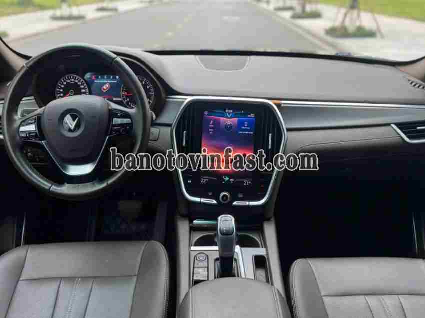 Cần bán xe VinFast Lux SA 2.0 Base 2.0 AT 2019, xe đẹp